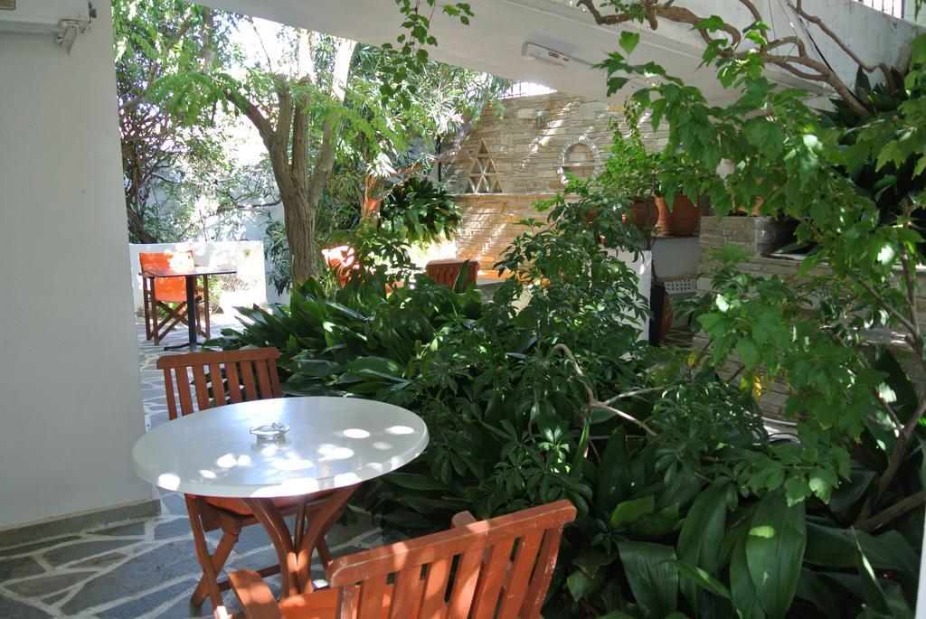Meltemi Aparthotel Mpatsi Buitenkant foto