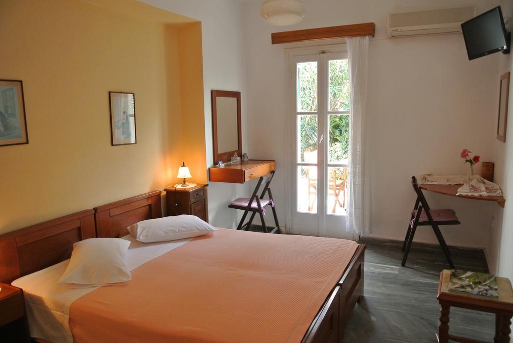 Meltemi Aparthotel Mpatsi Buitenkant foto