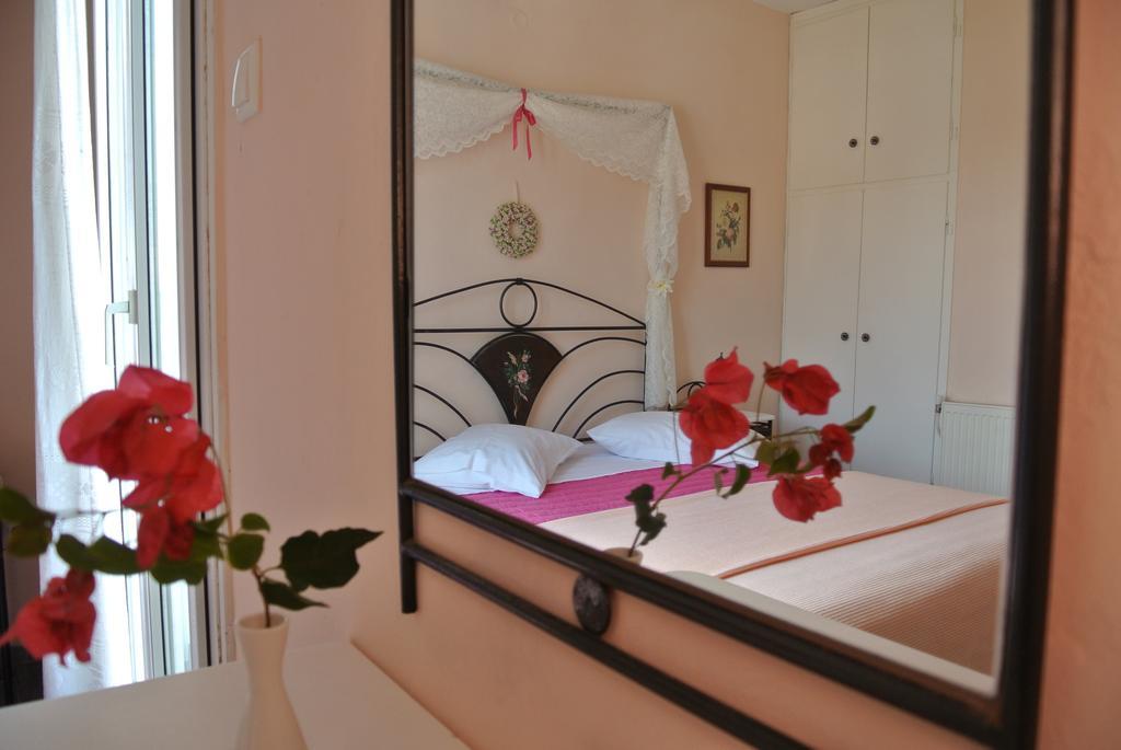 Meltemi Aparthotel Mpatsi Buitenkant foto