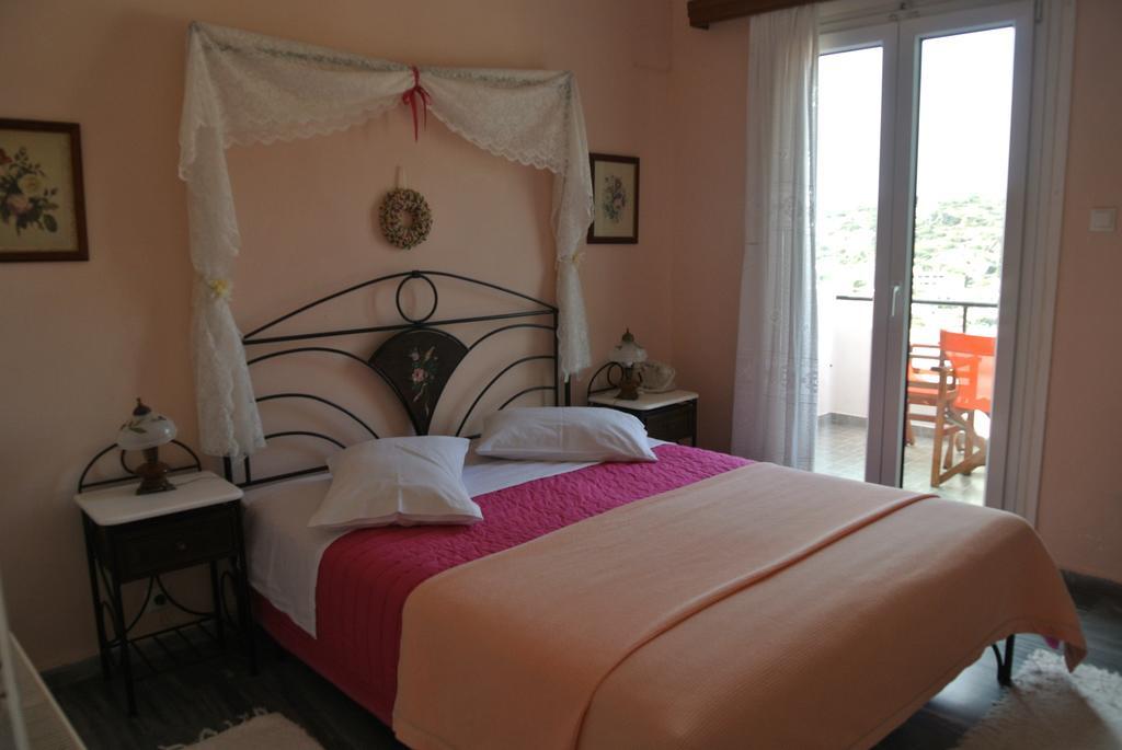 Meltemi Aparthotel Mpatsi Buitenkant foto