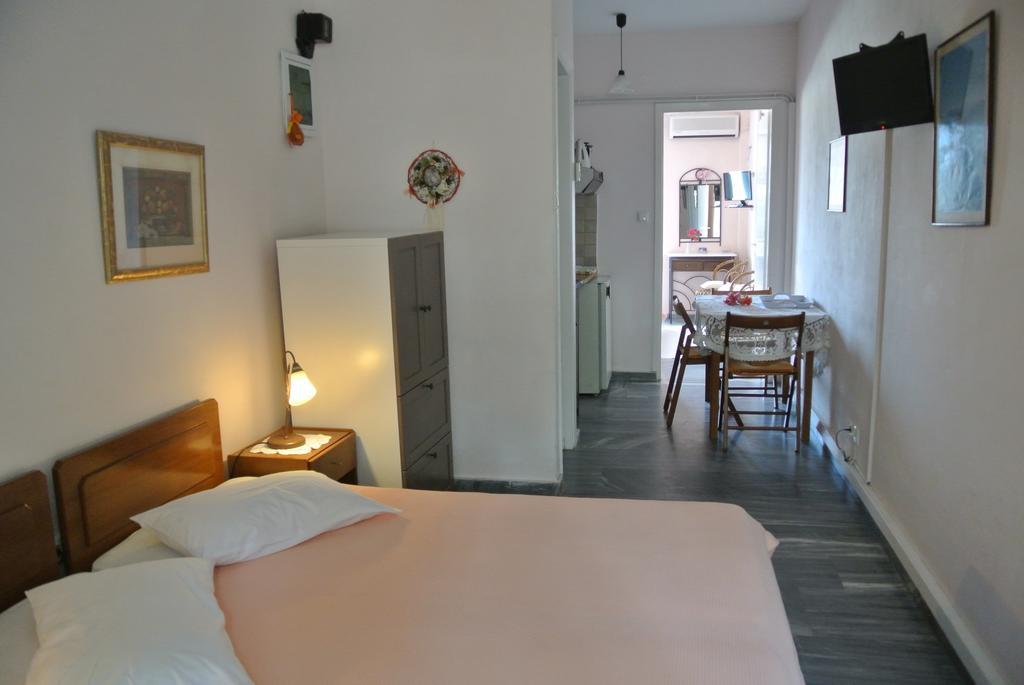 Meltemi Aparthotel Mpatsi Buitenkant foto