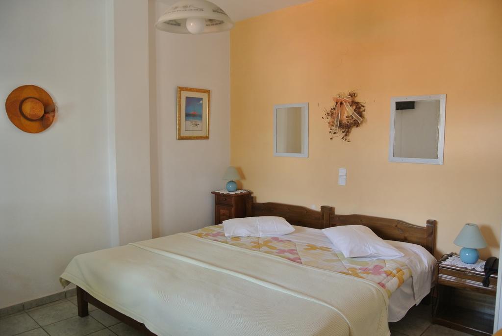 Meltemi Aparthotel Mpatsi Buitenkant foto