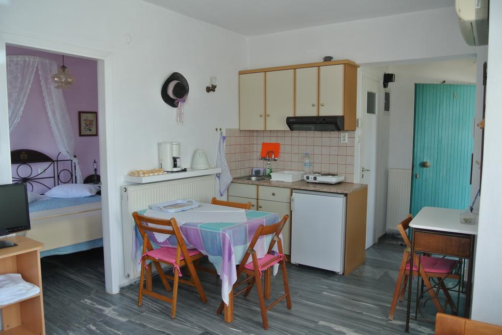 Meltemi Aparthotel Mpatsi Buitenkant foto