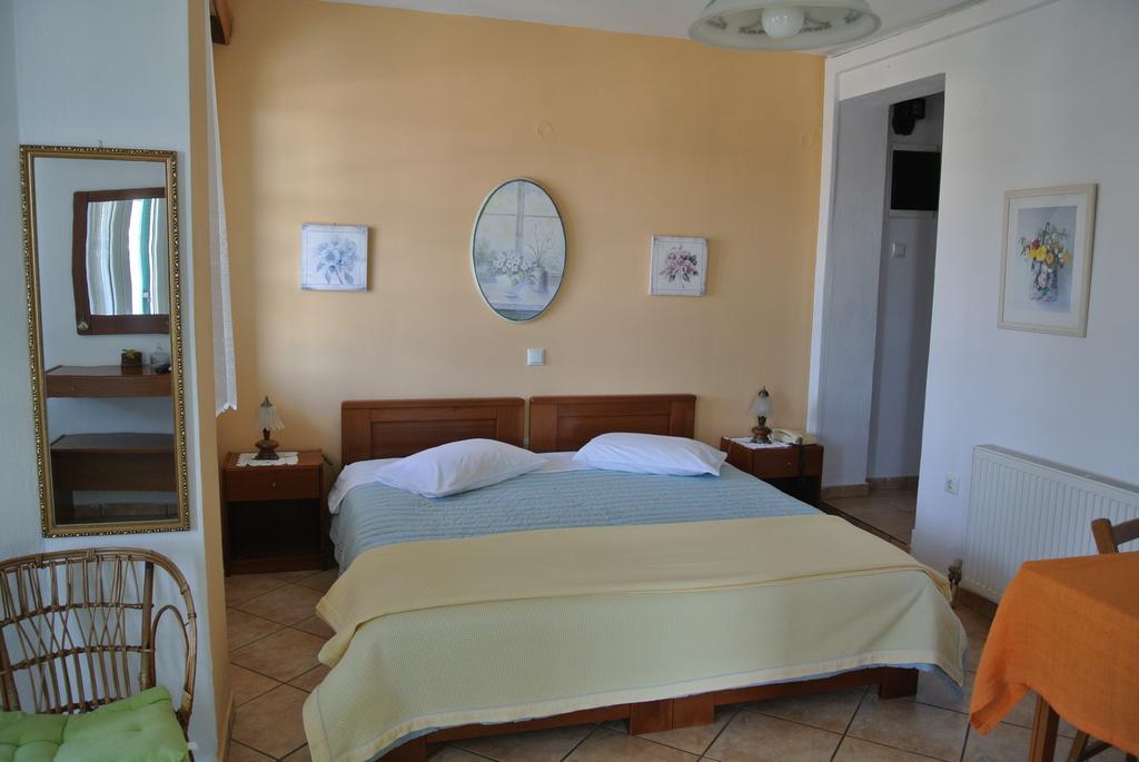 Meltemi Aparthotel Mpatsi Buitenkant foto